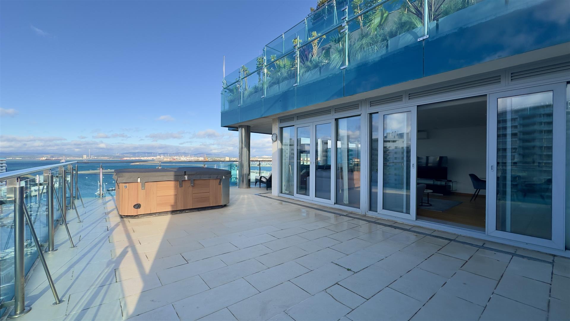 Image of Apartment - 2 Bedrooms - 2 Bathrooms for Rental in Royal Ocean Plaza-Gibraltar, Image 14